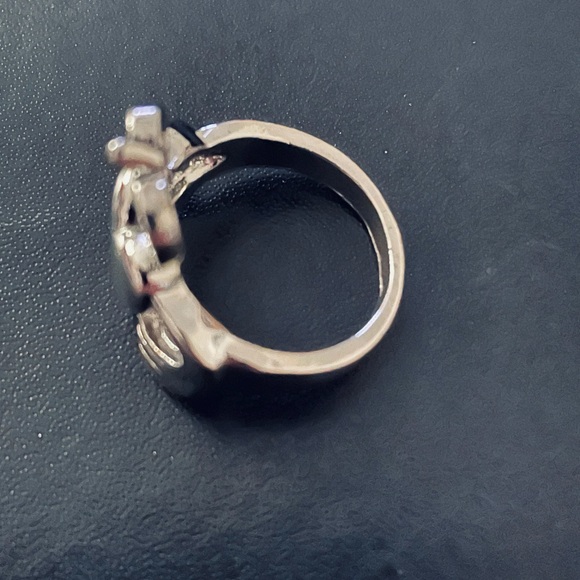 Size 5 Claddagh Silver Ring NEW - Picture 7 of 11